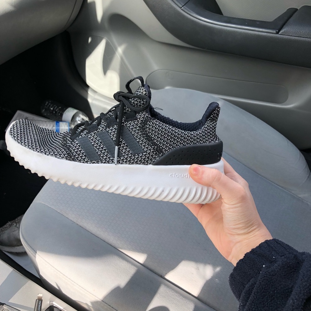 Adidas cloudfoam shoes